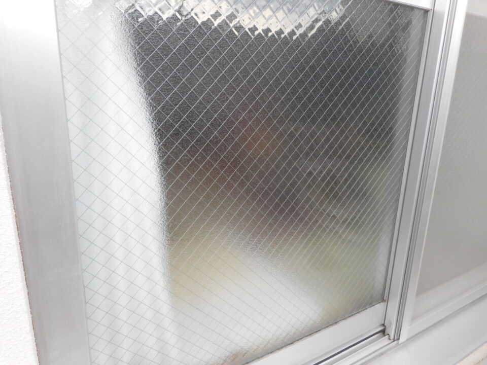 ちょっとしたヒビも、しっかり対応します！「ガラス交換」/諫早市